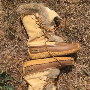 Sorel vintage boots made in Canada with fur liner